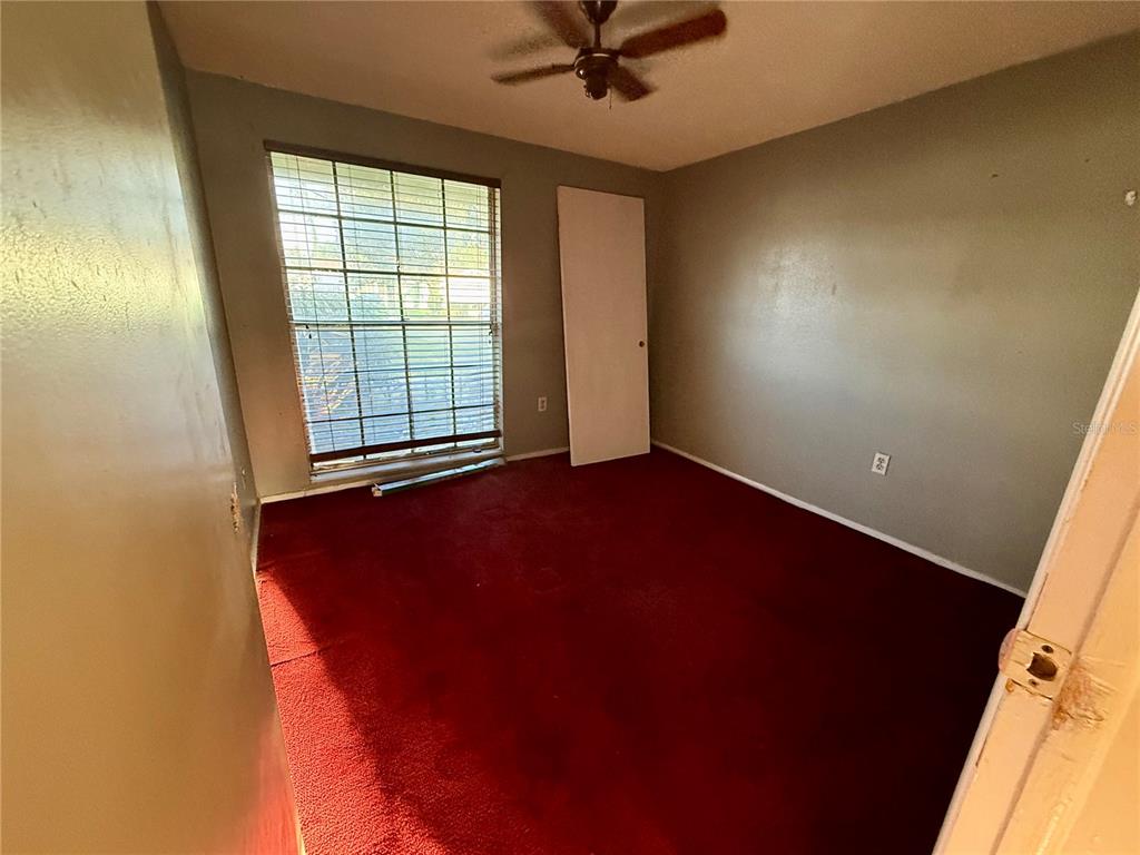 6810 EDEN LANE, TAMPA, FL — photo 5 of 10
