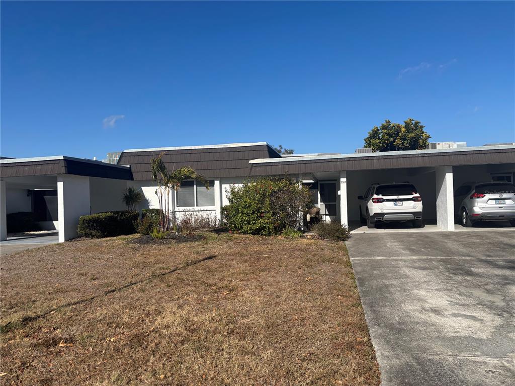 3917 GLEN OAKS DRIVE E UNIT 52