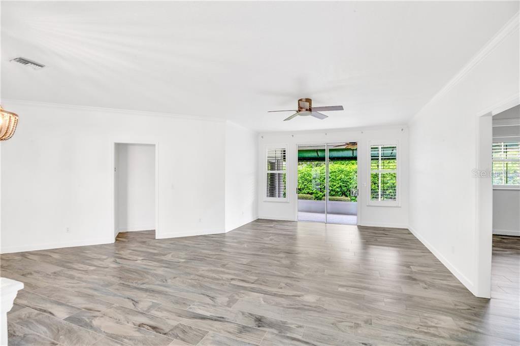 2365 46TH AVENUE, VERO BEACH, FL — photo 5 of 30
