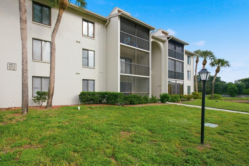 1871 PINE RIDGE WAY W UNIT E1, PALM HARBOR, FL — photo 3 of 30