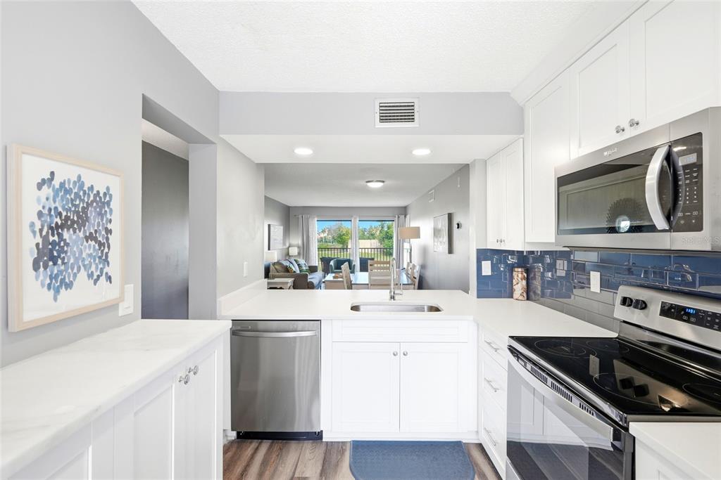 6105 PALMA DEL MAR BOULEVARD S UNIT 219, ST PETERSBURG, FL — photo 5 of 30