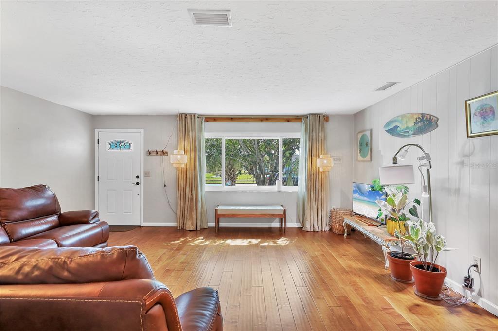 2503 BISPHAM ROAD, SARASOTA, FL — photo 4 of 24