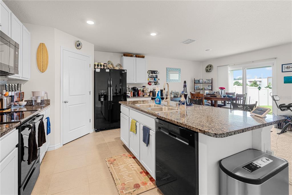 695 NW 243RD TERRACE, NEWBERRY, FL — photo 3 of 25