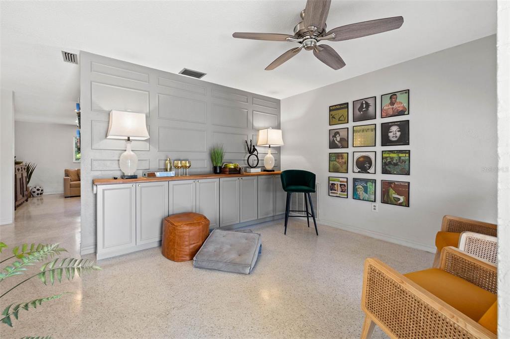 5015 54TH STREET N, ST PETERSBURG, FL — photo 3 of 27
