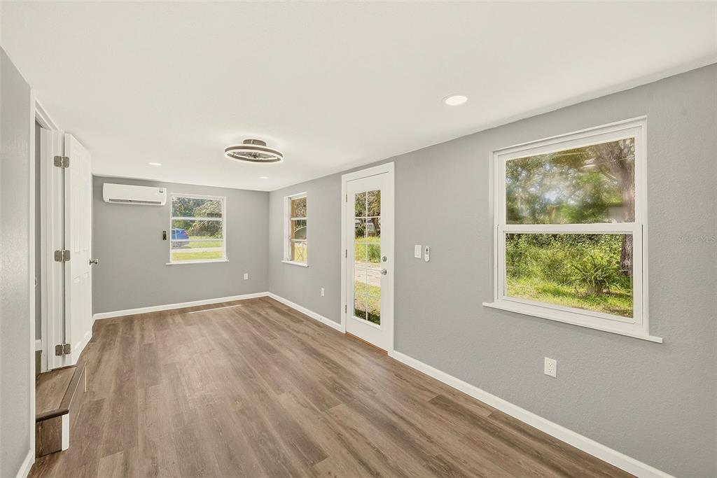 9041 RYE STREET, NEW PORT RICHEY, FL — photo 4 of 30