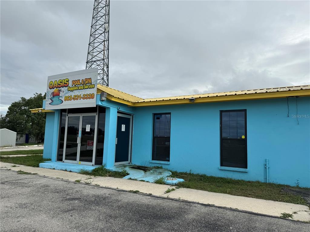 1174 US 27 N