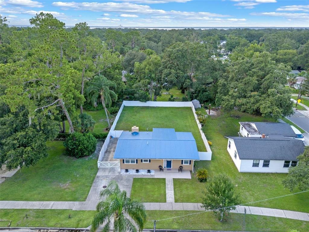 550 PLUMOSA DRIVE