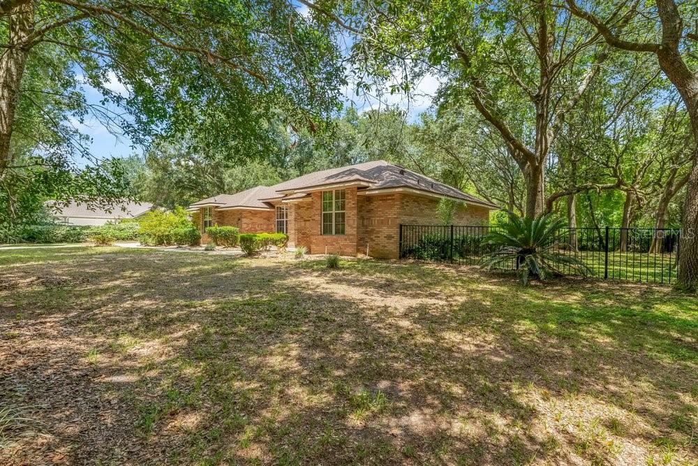 288 CROOKED TREE TRAIL, DELAND, FL — photo 2 of 30
