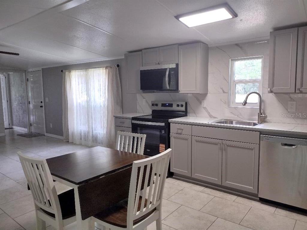 4055 MAHOGANY BOULEVARD, BUNNELL, FL — photo 3 of 28