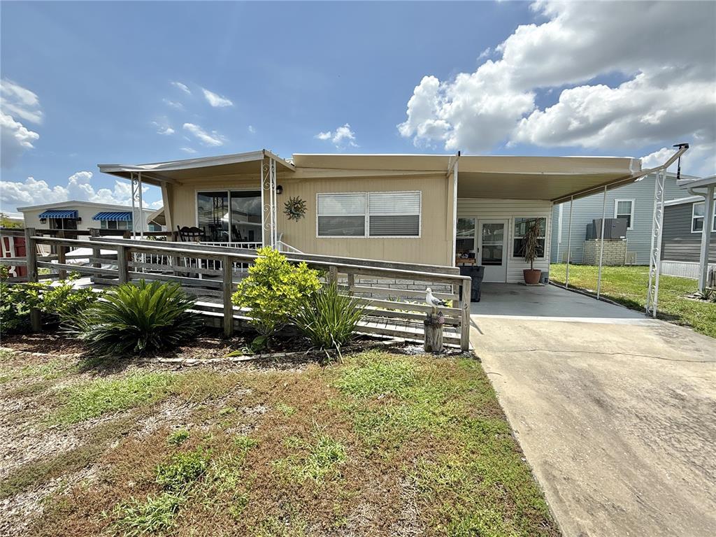 650 MOUNT KEY AVENUE NE UNIT 628