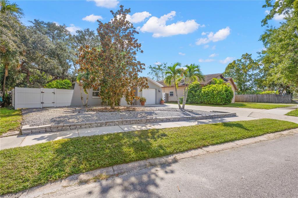 630 6TH AVENUE N, SAFETY HARBOR, FL — photo 2 of 30