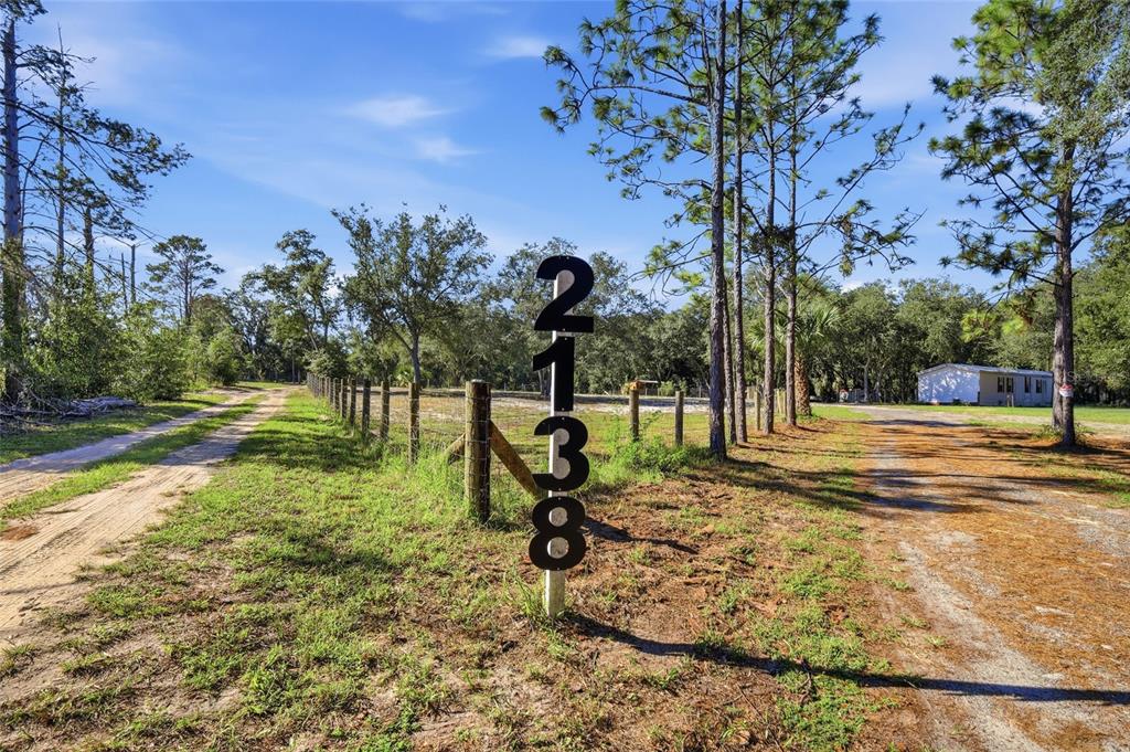 2138 LAKE ELLA ROAD, FRUITLAND PARK, FL — photo 2 of 64
