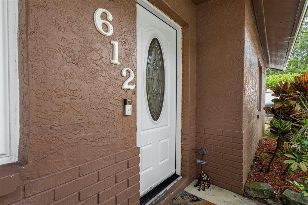 612 E SPRUCE STREET, TARPON SPRINGS, FL — photo 4 of 45