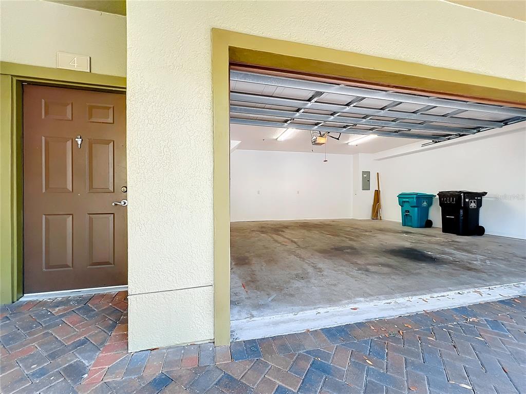 2586 GRAND CENTRAL PARKWAY UNIT 4, ORLANDO, FL — photo 3 of 30