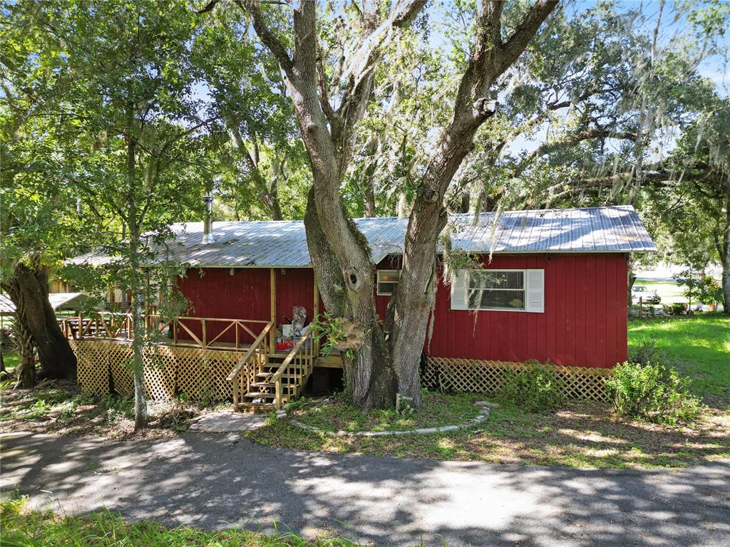 8370 CR 647, BUSHNELL, FL — photo 3 of 30