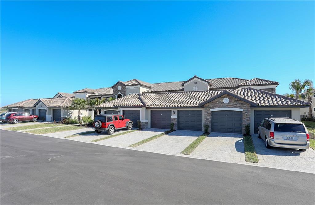 5558 PALMER CIRCLE UNIT 106