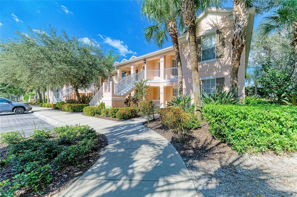 5645 KEY LARGO COURT UNIT 5645, BRADENTON, FL — photo 4 of 30