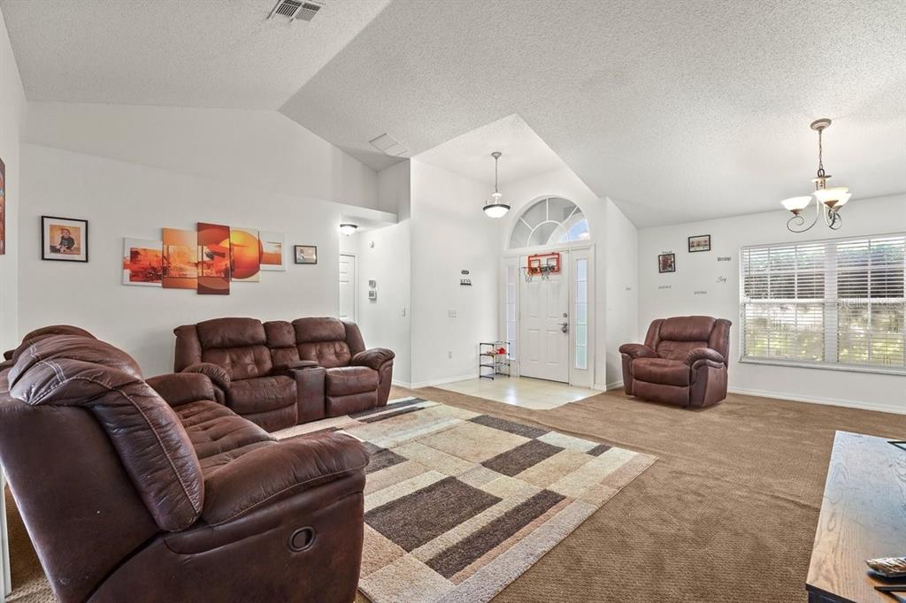 1725 HERNANDO AVENUE, DELTONA, FL — photo 3 of 30