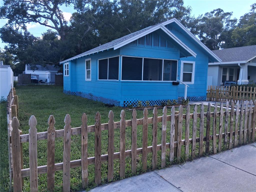 716 15TH AVENUE S, ST PETERSBURG, FL — photo 3 of 32