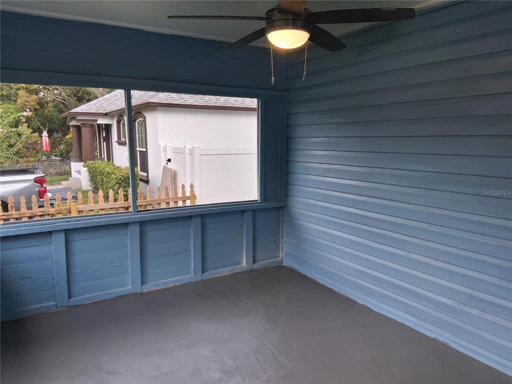 716 15TH AVENUE S, ST PETERSBURG, FL — photo 4 of 32