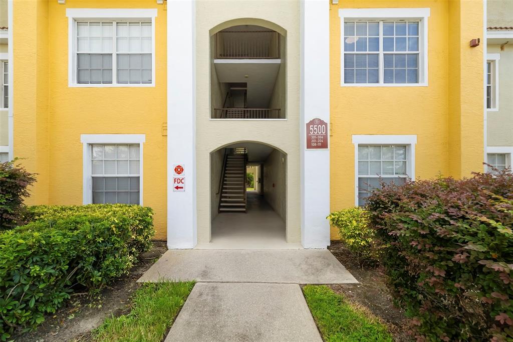 5500 BENTGRASS DRIVE UNIT 6-203, SARASOTA, FL — photo 3 of 30