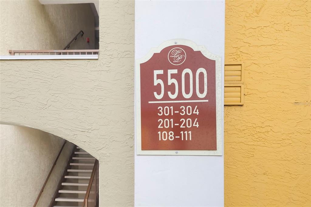5500 BENTGRASS DRIVE UNIT 6-203, SARASOTA, FL — photo 4 of 30