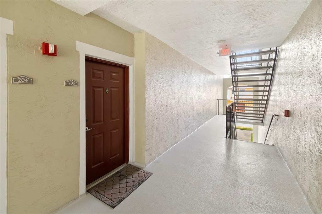 5500 BENTGRASS DRIVE UNIT 6-203, SARASOTA, FL — photo 5 of 30