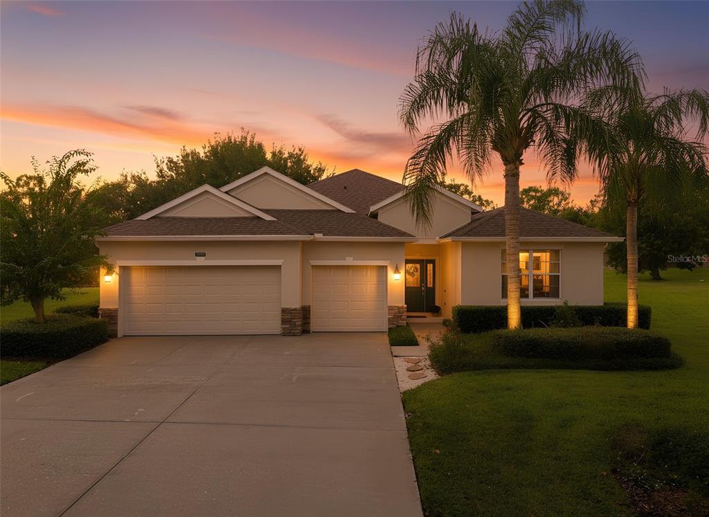 4850 ROYCE DRIVE