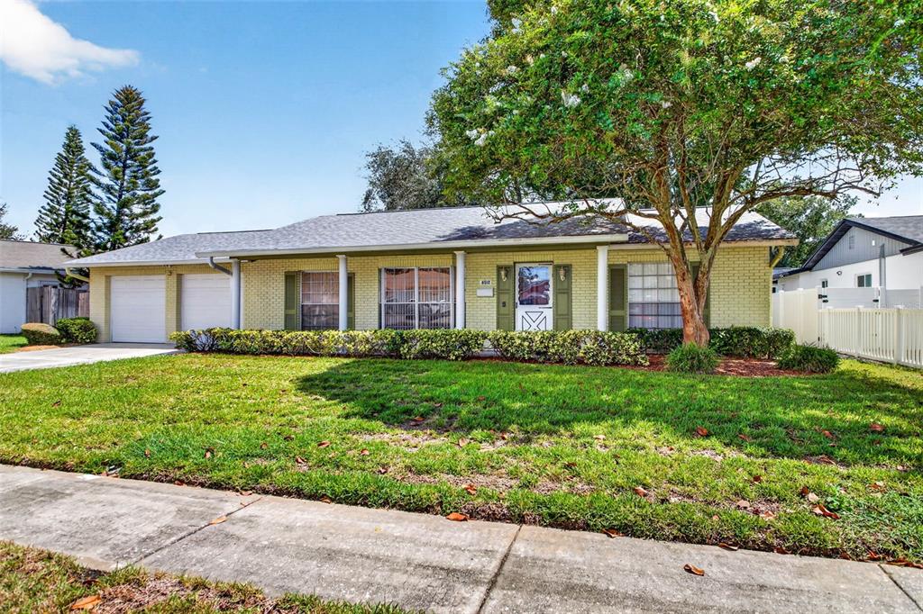 8512 WOODWICK COURT, TAMPA, FL — photo 3 of 30
