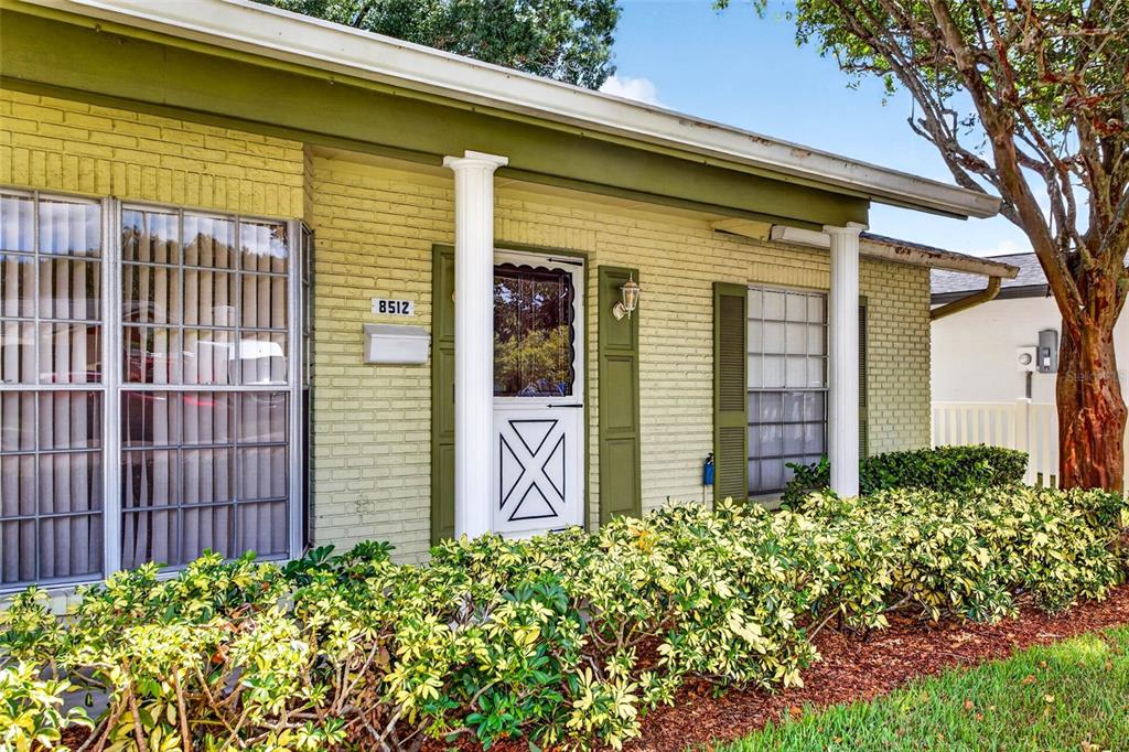 8512 WOODWICK COURT, TAMPA, FL — photo 4 of 30