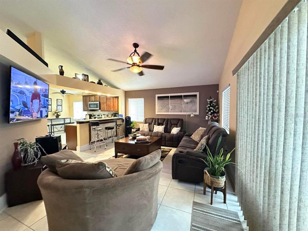 4858 KINGSTON CIRCLE, KISSIMMEE, FL — photo 5 of 30