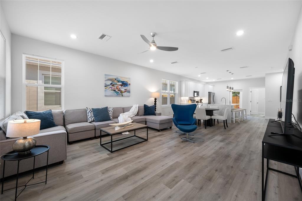 2150 43RD TERRACE N, ST PETERSBURG, FL — photo 4 of 30