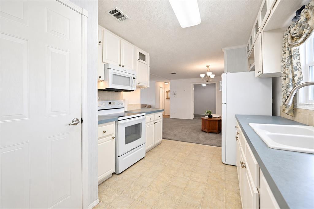29206 CRAWFORD AVENUE, PUNTA GORDA, FL — photo 3 of 16