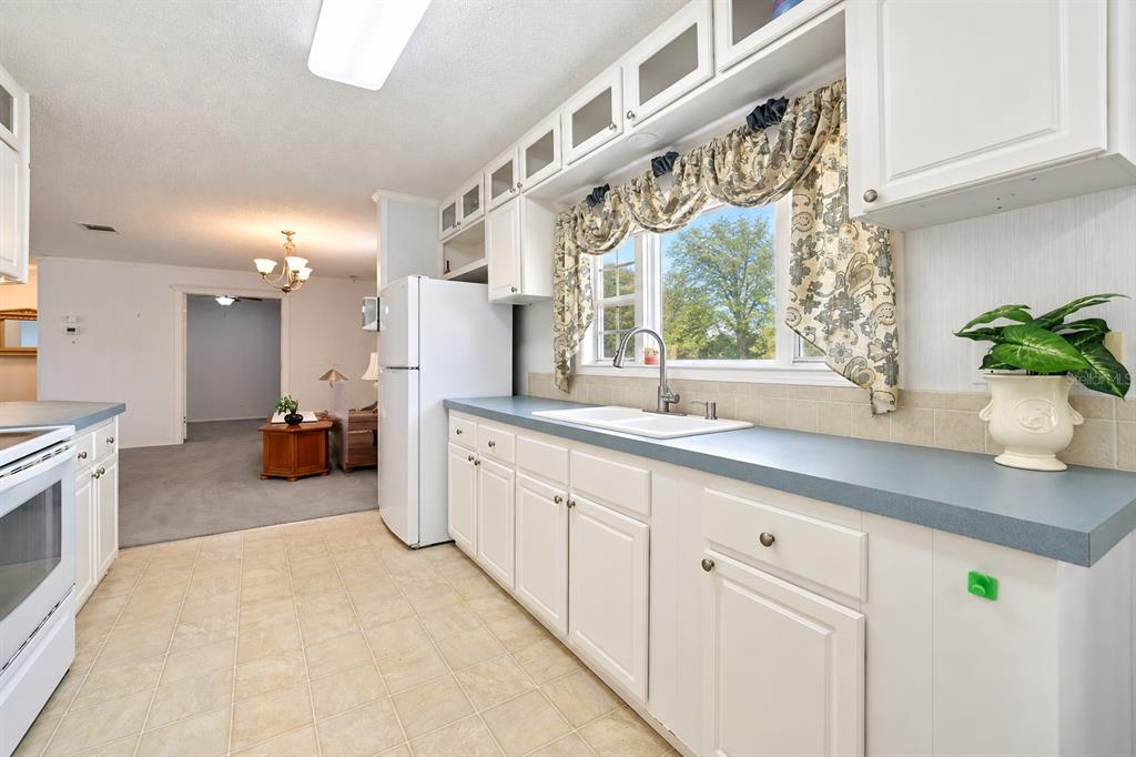 29206 CRAWFORD AVENUE, PUNTA GORDA, FL — photo 4 of 16