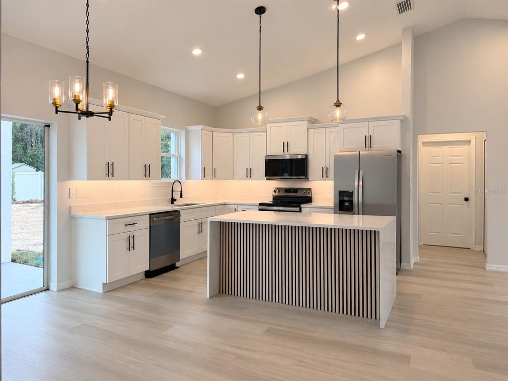 5500 PECAN ROAD, OCALA, FL — photo 2 of 16