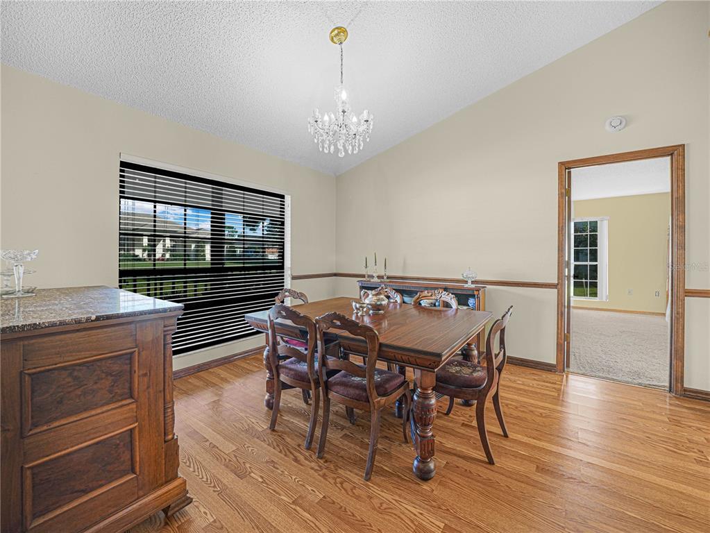 5657 BLOOMFIELD BOULEVARD, LAKELAND, FL — photo 4 of 32