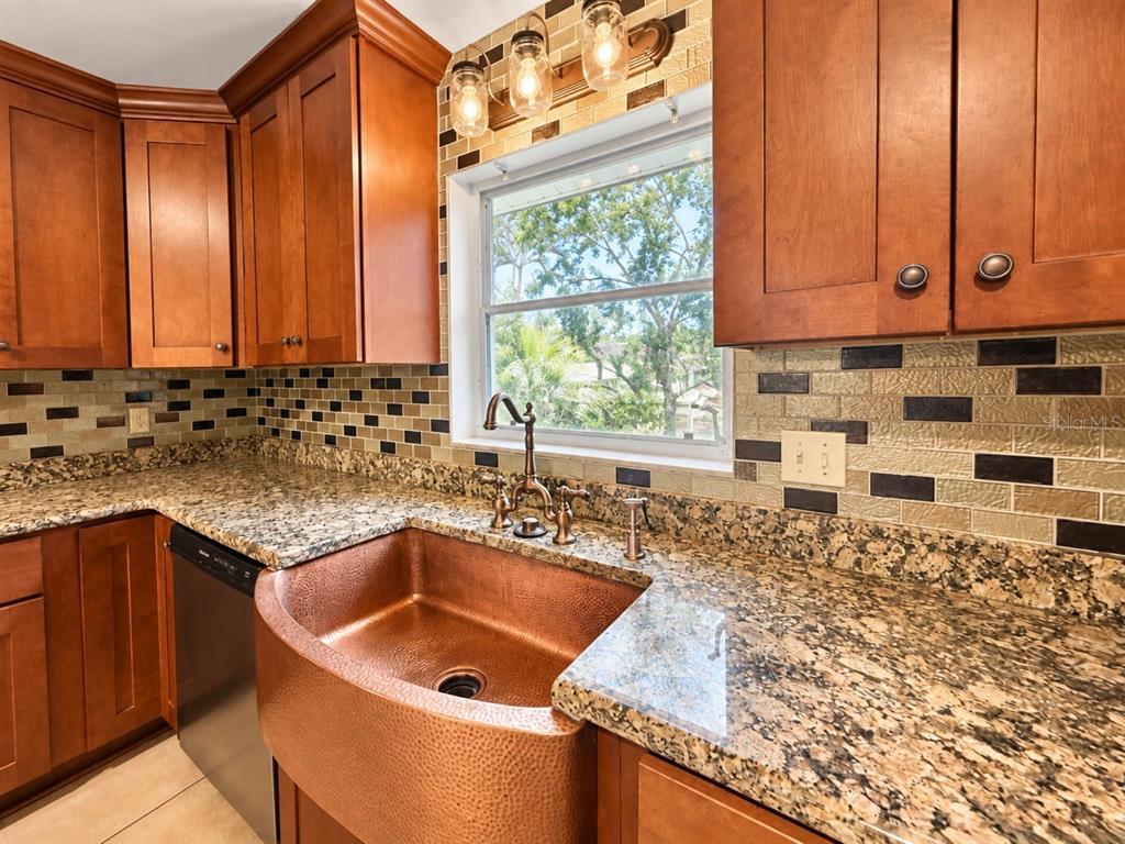 4709 BROOKSDALE DRIVE, SARASOTA, FL — photo 5 of 19
