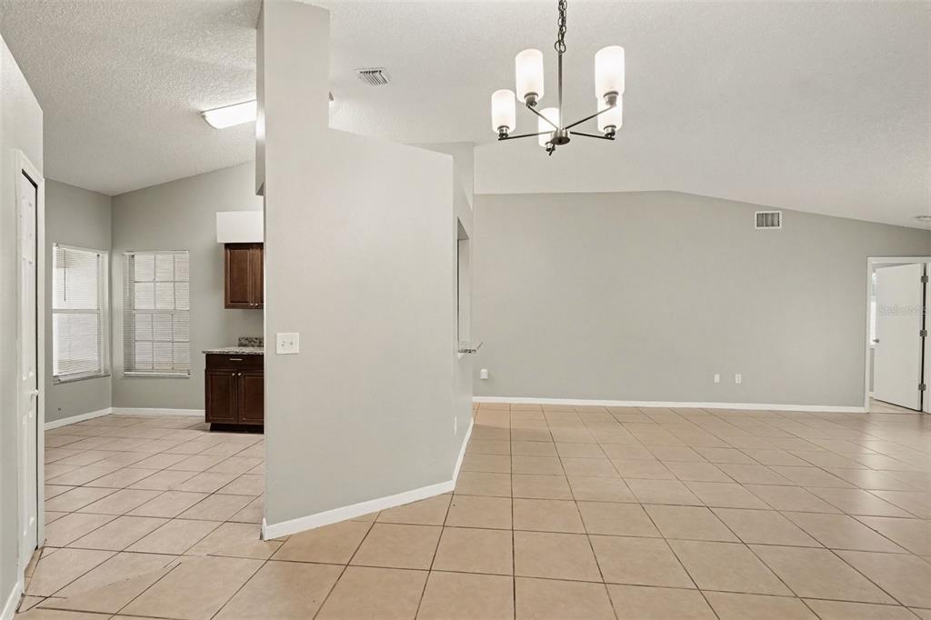 13245 PRESTWICK DRIVE, RIVERVIEW, FL — photo 4 of 19