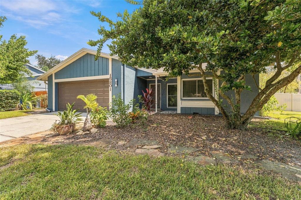 15801 COUNTRY LAKE DRIVE, TAMPA, FL — photo 4 of 30