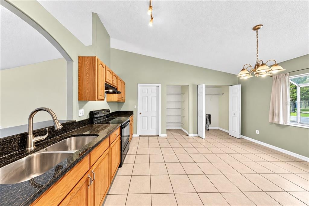 3043 YULE TREE DRIVE, EDGEWATER, FL — photo 4 of 30