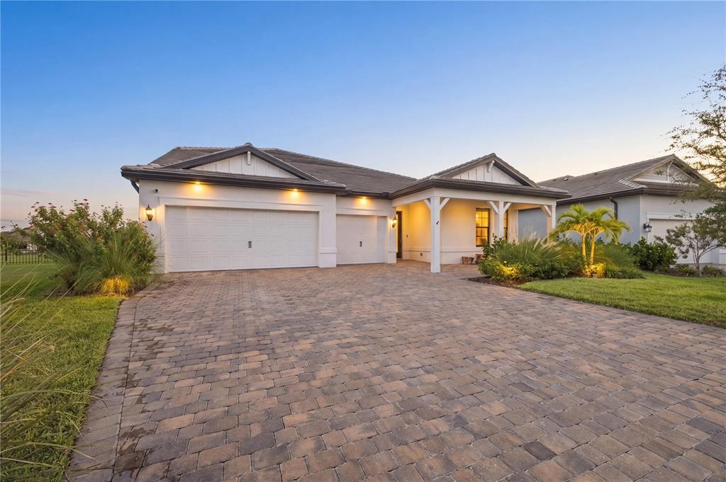 5839 SILVERSIDE PINE COURT, LAKEWOOD RANCH, FL — photo 2 of 30