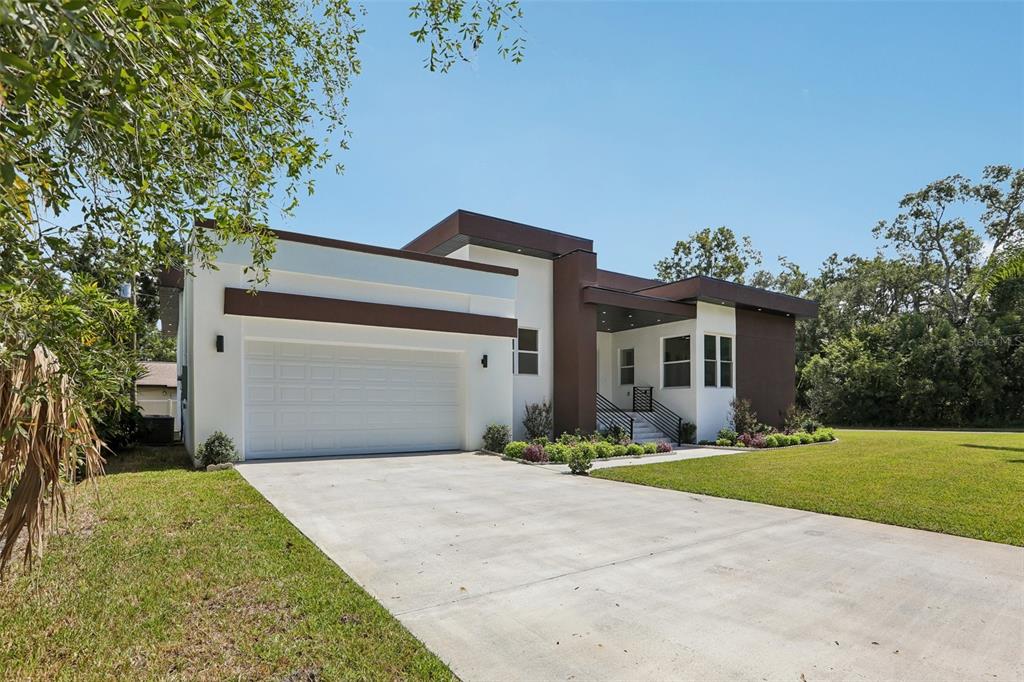 806 LAMONT PLACE, TEMPLE TERRACE, FL — photo 2 of 30