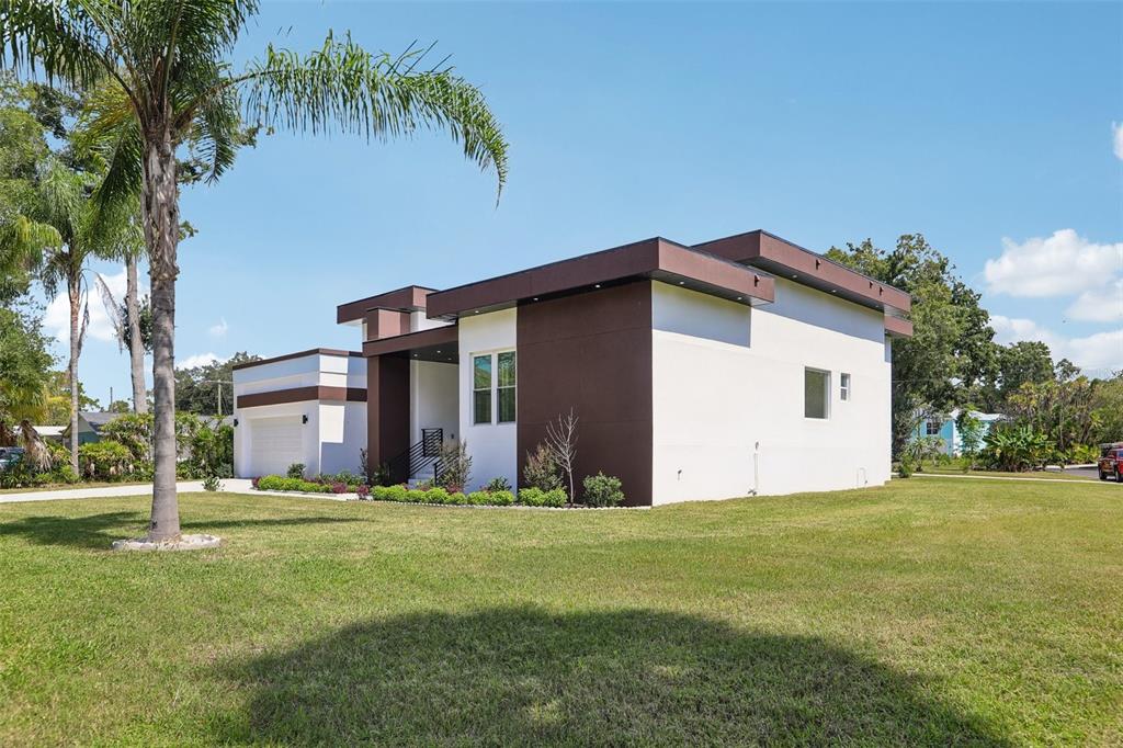 806 LAMONT PLACE, TEMPLE TERRACE, FL — photo 3 of 30