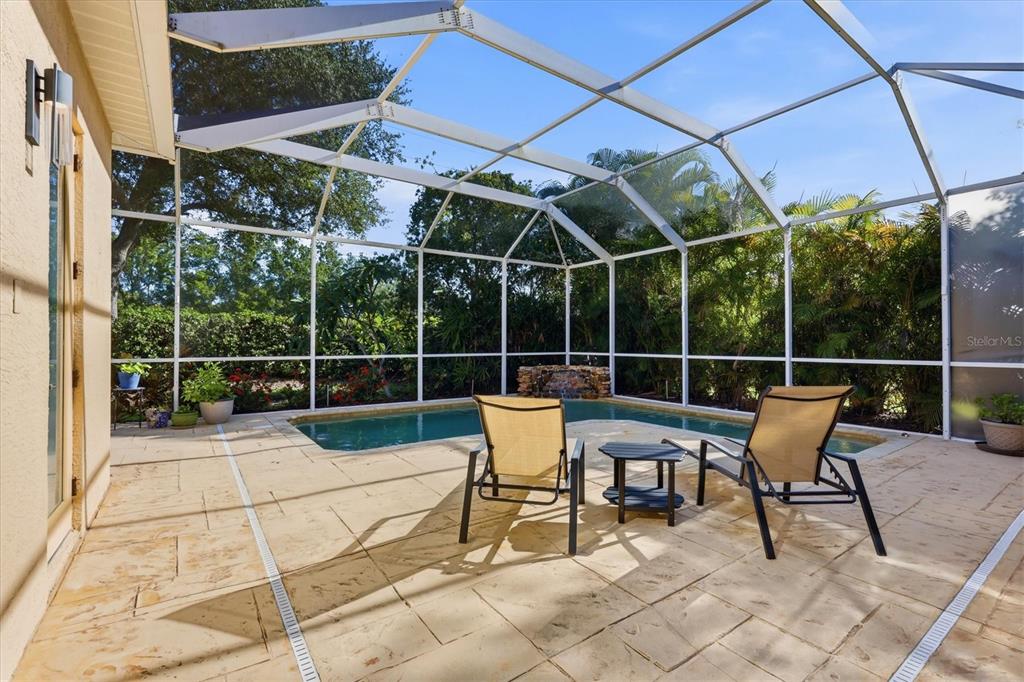 6919 67TH TERRACE E, BRADENTON, FL — photo 4 of 30