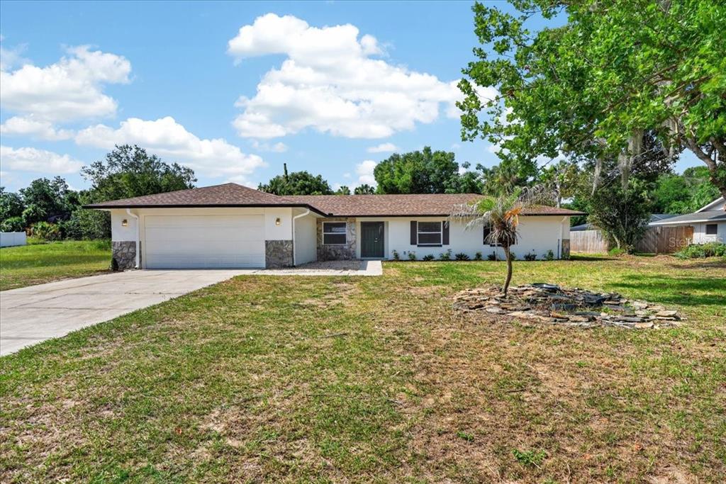 5115 MOCKINGBIRD LANE