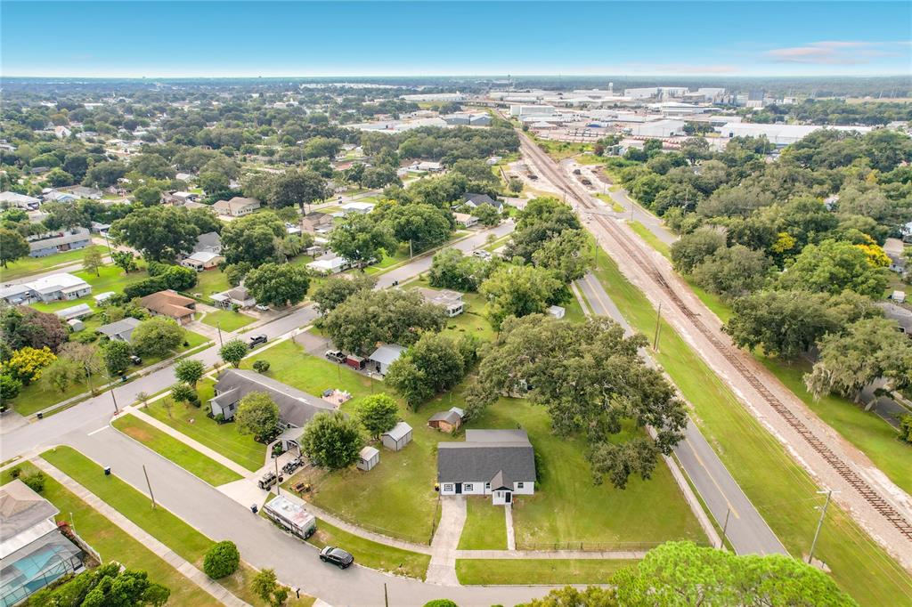 709 CHESTNUT ROAD, AUBURNDALE, FL — photo 3 of 48