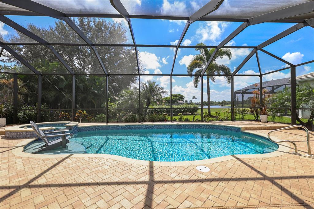 20844 CASTLE PINES COURT, NORTH FORT MYERS, FL — photo 2 of 30