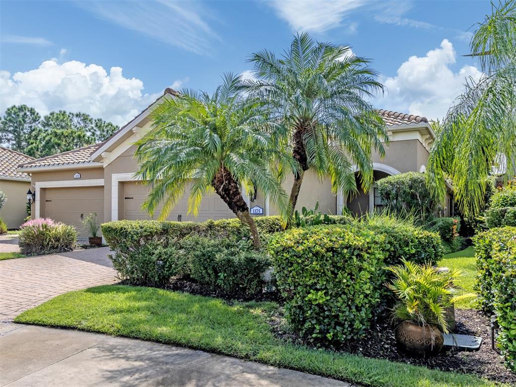 1175 COLLIER PLACE, VENICE, FL — photo 2 of 93