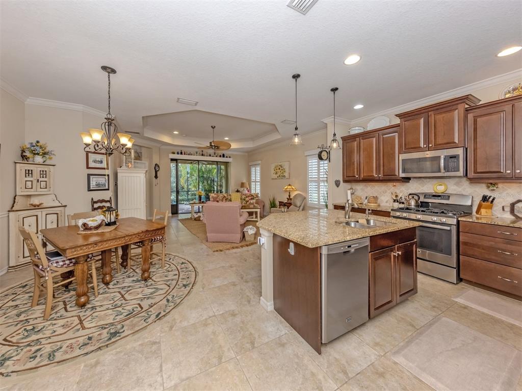 1175 COLLIER PLACE, VENICE, FL — photo 5 of 93