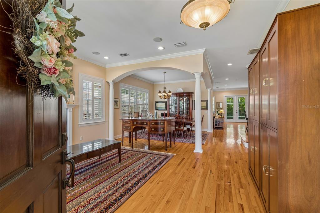 107 BERMUDA AVENUE, TAMPA, FL — photo 5 of 30